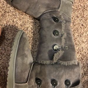 Women’s size 7.5 Tall Grey UGGS.
